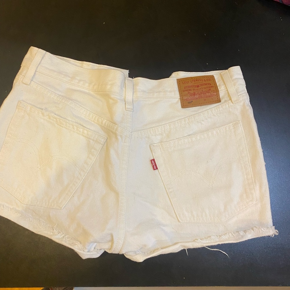 Levi’s jean shorts - Picture 3 of 4